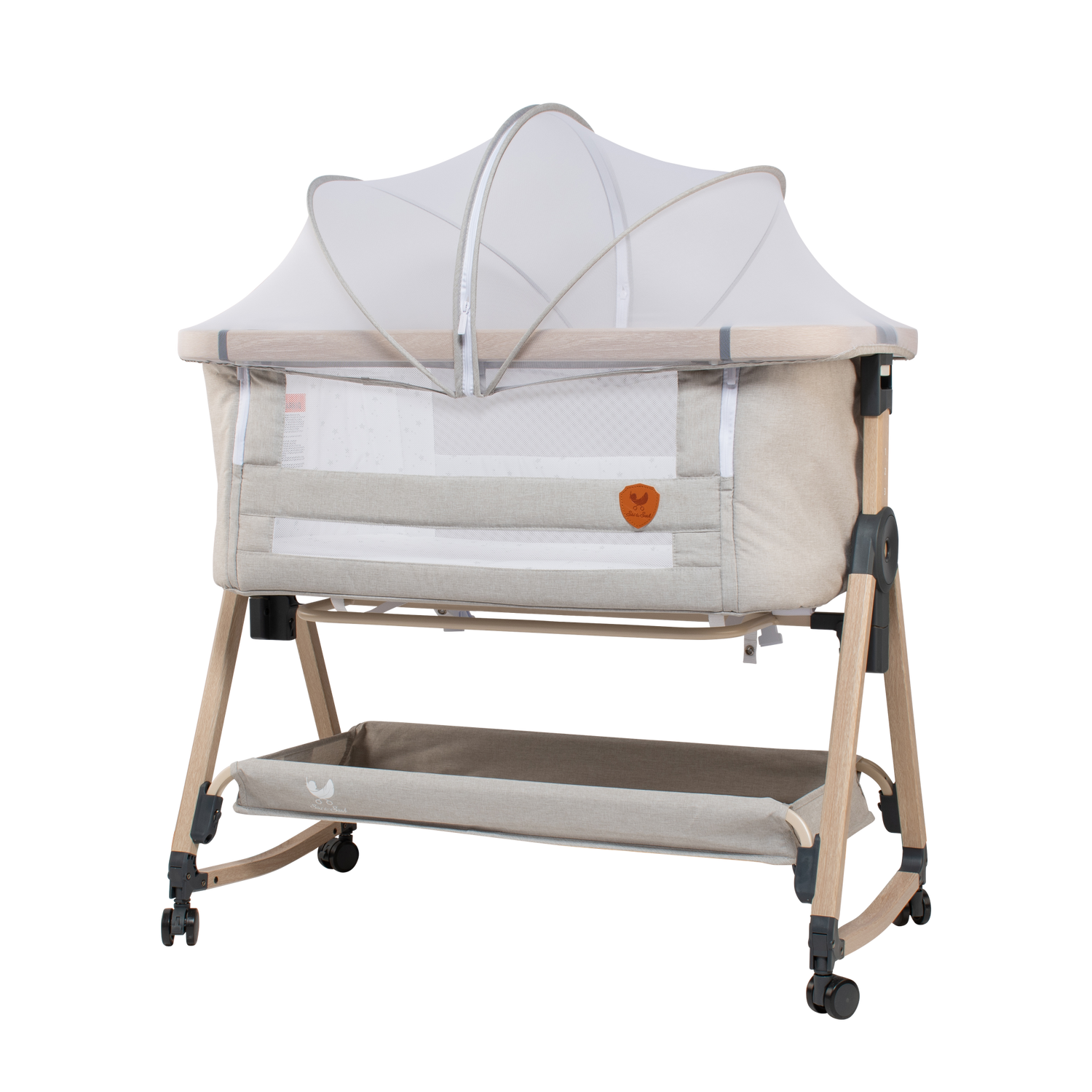 Deluxe Rocking Bassinet with Mattress